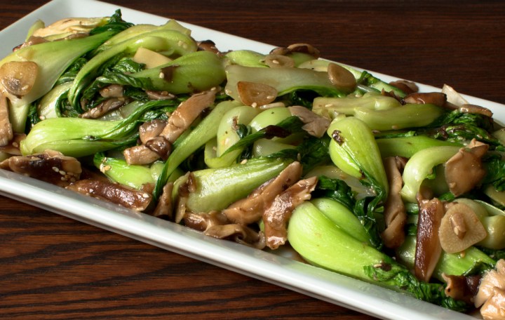 baby-bok-choy-and-shitake-mushrooms-in-oyster-sauce-2005-3