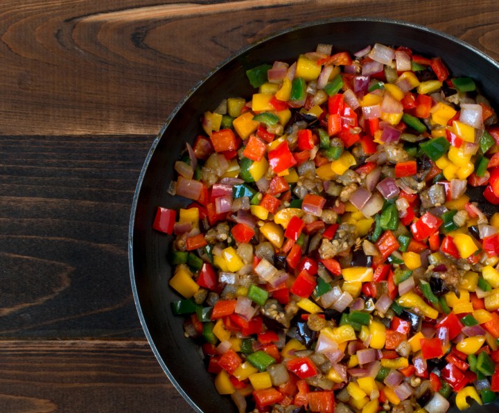 cooked-veggies-for-veggie-omelet-3587-2