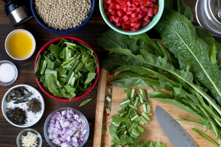 miz-for-dandelion-and-lentil-soup-2939-2