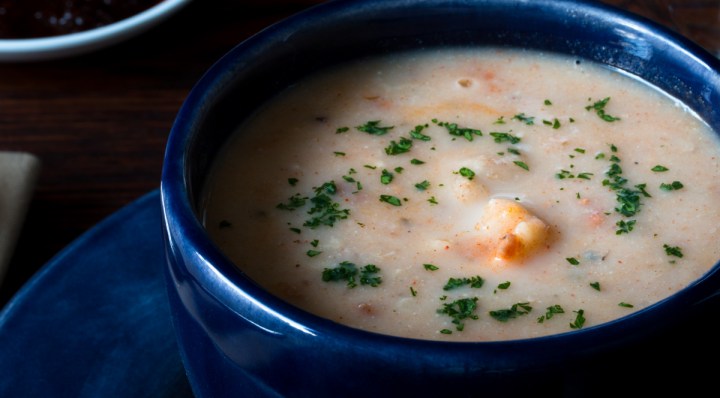 cauliflower-clam-chowder-with-spanish-chorizo-6430-2
