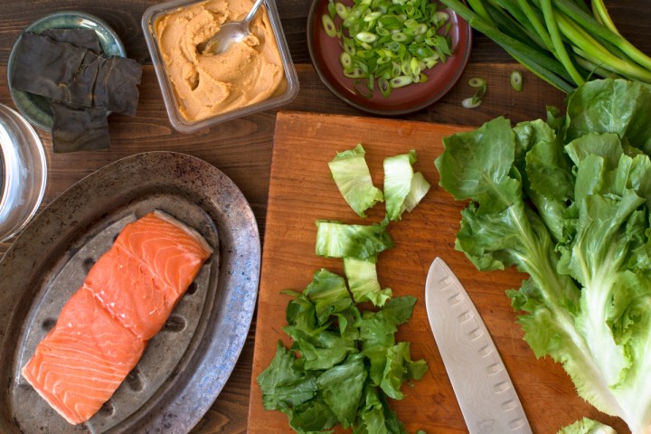 miz-for-escarole-and-scallions-in-white-miso-dashi-with-salmon-4122-2
