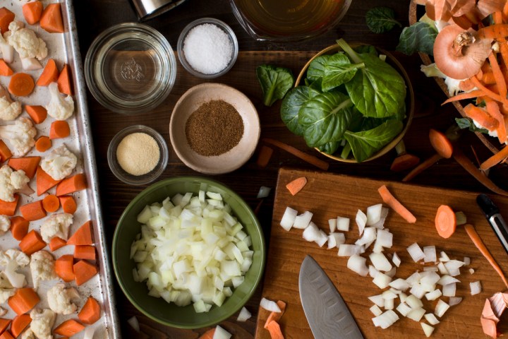 miz-for-garam-masala-cauliflower-and-carrot-soup-with-tatsoi-5243-2