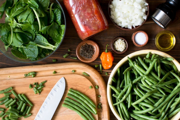 miz-for-green-bean-swith-stewed-diced-tomatoes-tatsoi-and-scotch-bonnet-4747-2