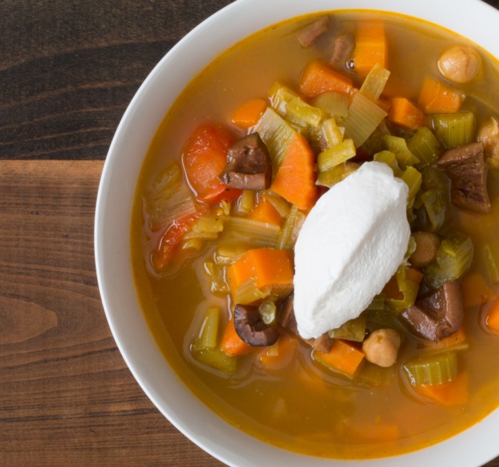 Moroccan-style carrot, celery and leek soup with dried lemon lr-8015
